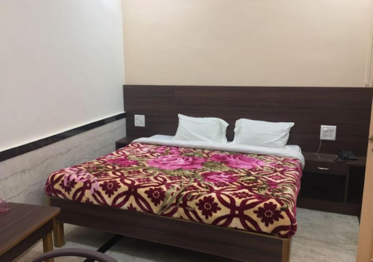 Liberty Guest House Varanasi Luaran gambar