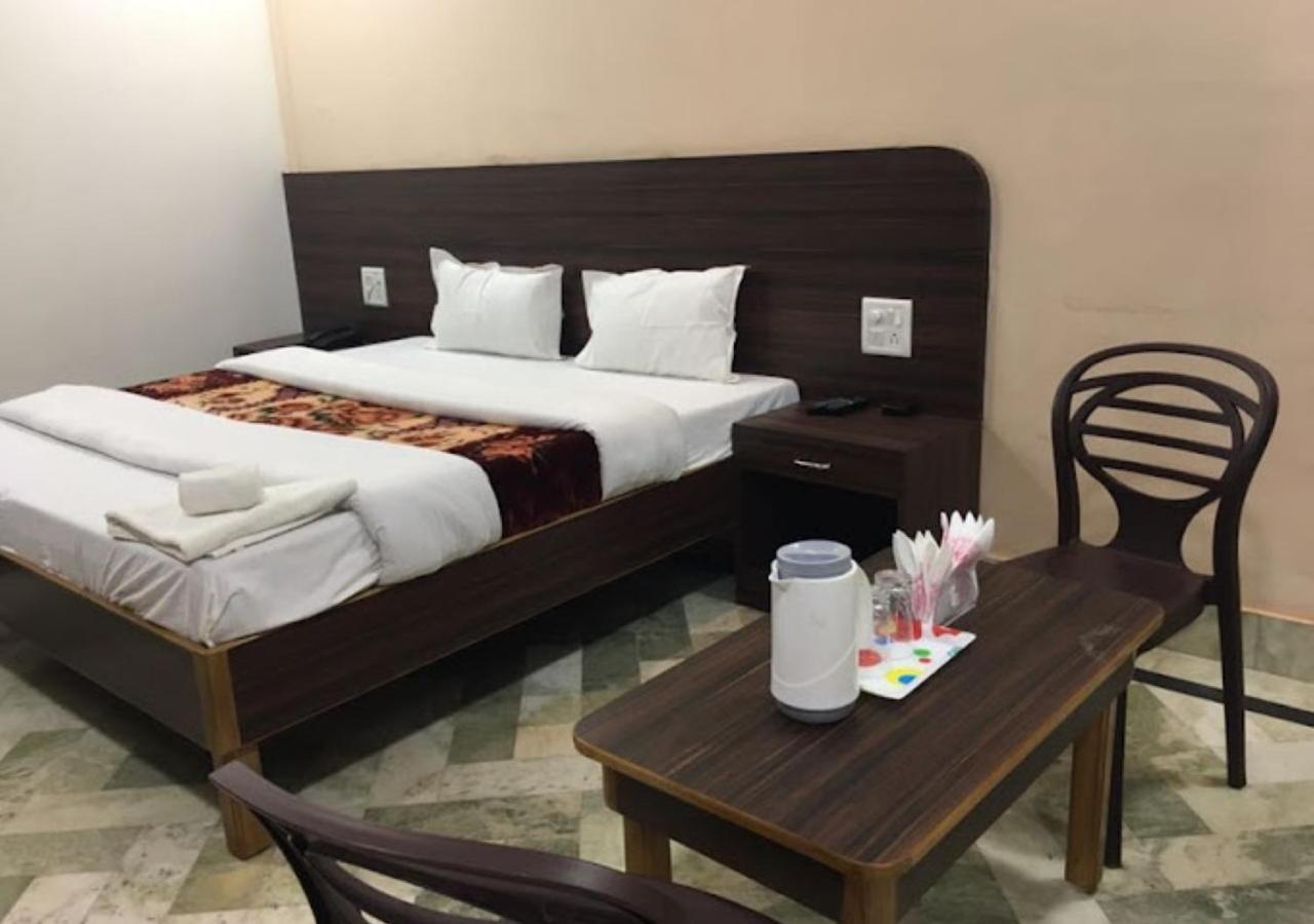 Liberty Guest House Varanasi Luaran gambar